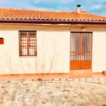 Saint Nicholas Heights Tatil Evi *