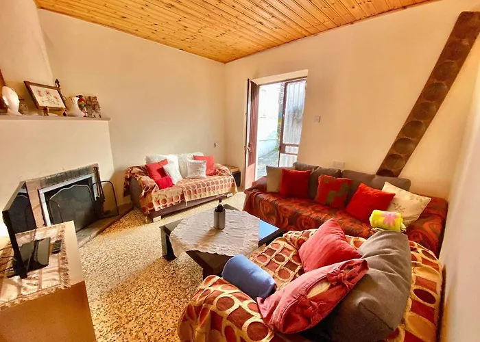 Saint Nicholas Heights *