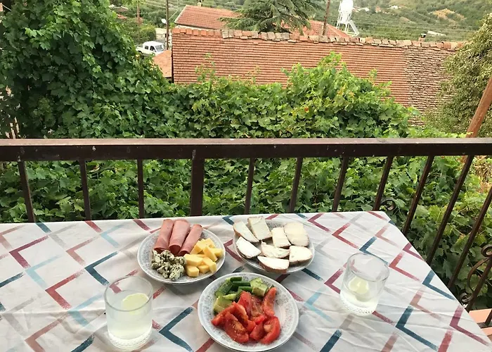 Saint Nicholas Heights Tatil Evi