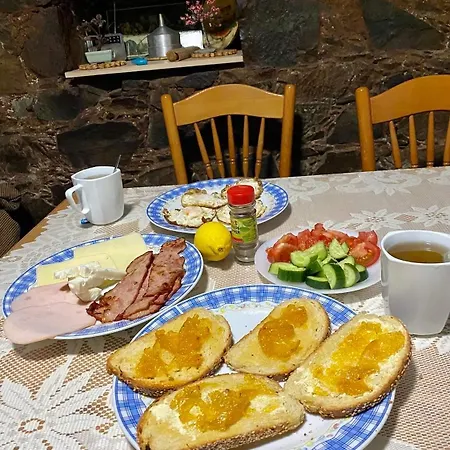 Saint Nicholas Heights *