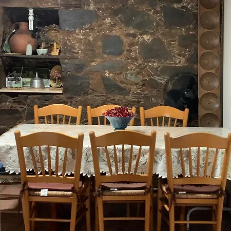 Saint Nicholas Heights Nyaraló