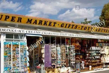 Saint Nicholas Heights *