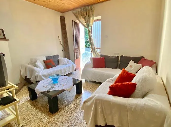 Saint Nicholas Heights Chakistra