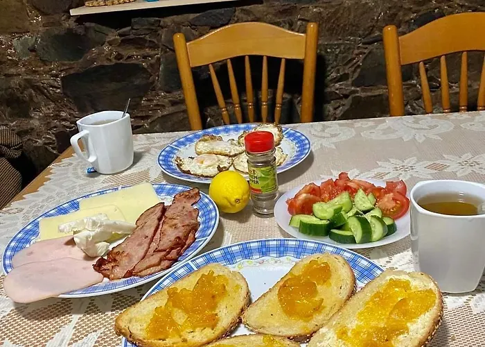 Saint Nicholas Heights *