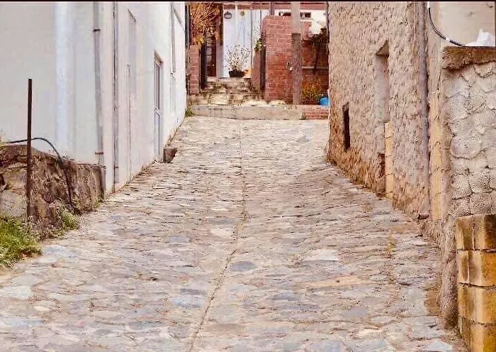 Saint Nicholas Heights *