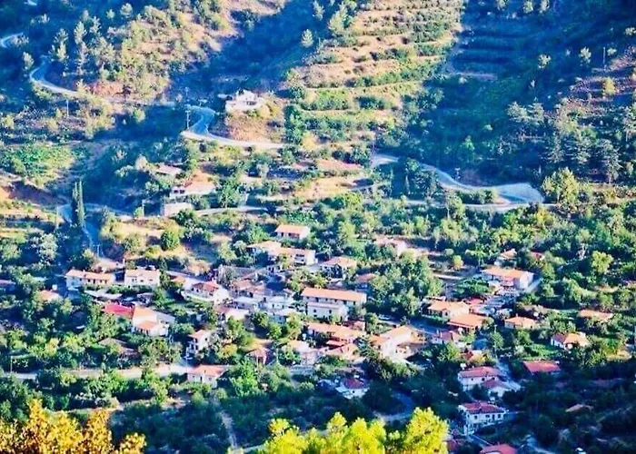 Saint Nicholas Heights * Chakistra