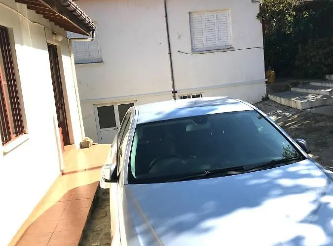 Saint Nicholas Heights Chakistra